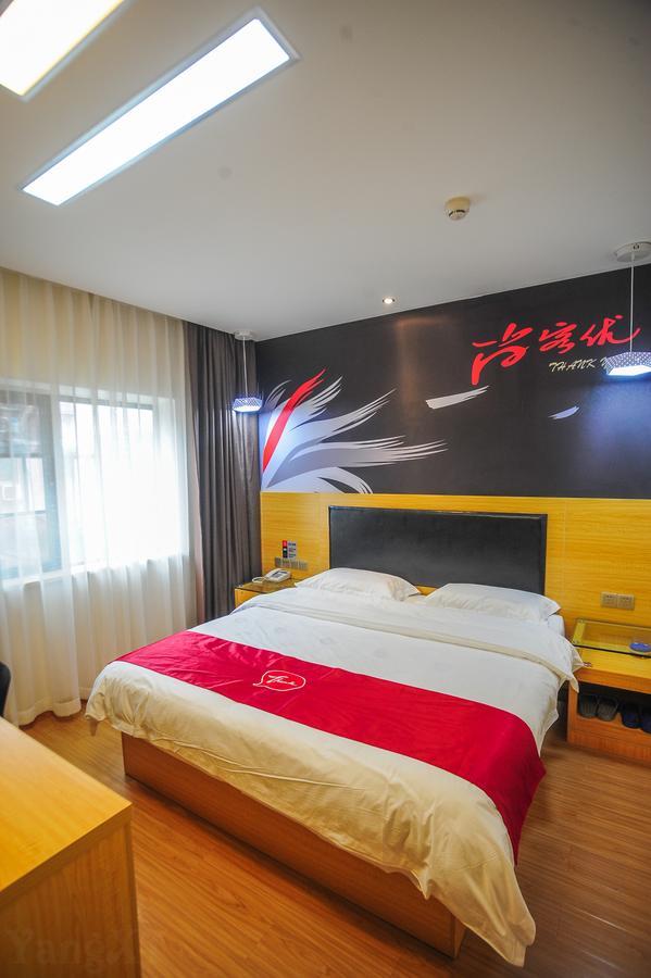 Thank Inn Chain Hotel Hunan Changsha Furong District Railway Station Bagian luar foto